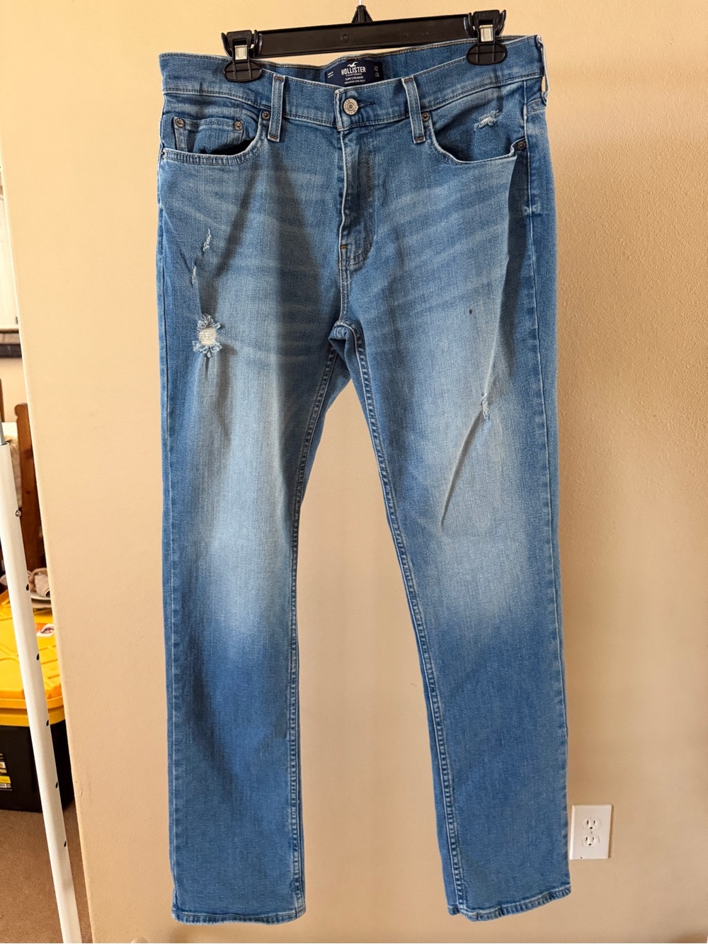 Hollister - Men’s  Slim Straight Epic Flex Jeans